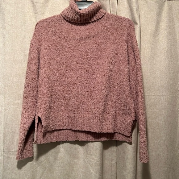 UGG Sweaters - UGG Women’s Ylonda Turtleneck Sweater Size Large
